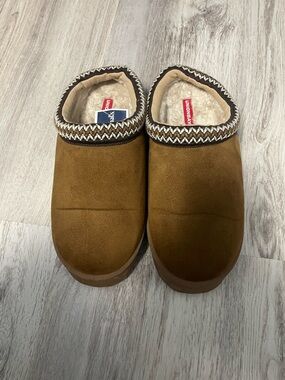 UNIONBAY Brown Faux Suede Faux Fur Lined Slippers